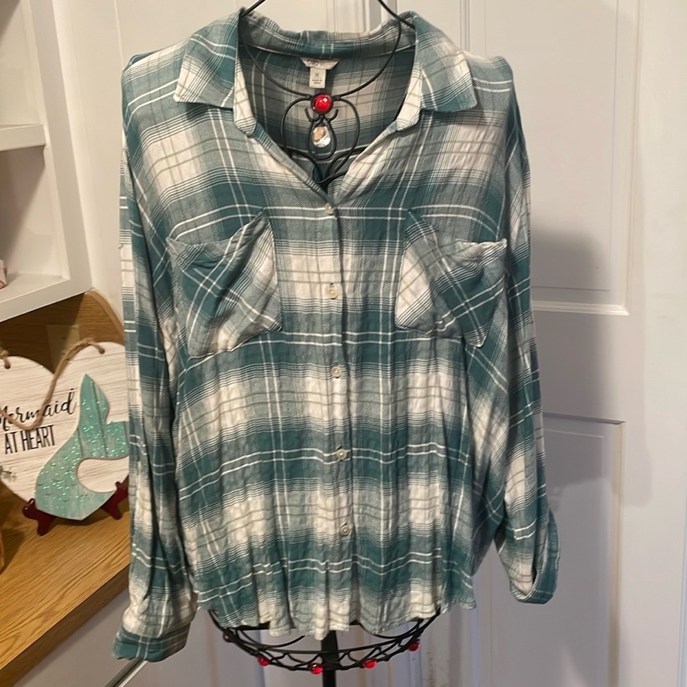 🎪🎪🎪BOGOHO 🎪🎪🎪Cato Plaid Button Up Top